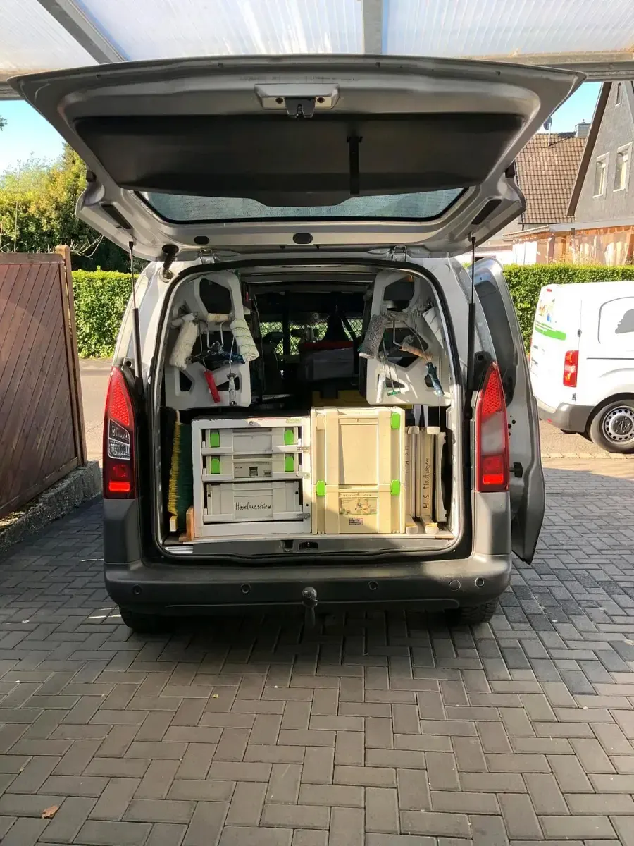 Gebraucht Peugeot Partner 90 PS (66 kW) 2015 Silber Van / Kleinbus