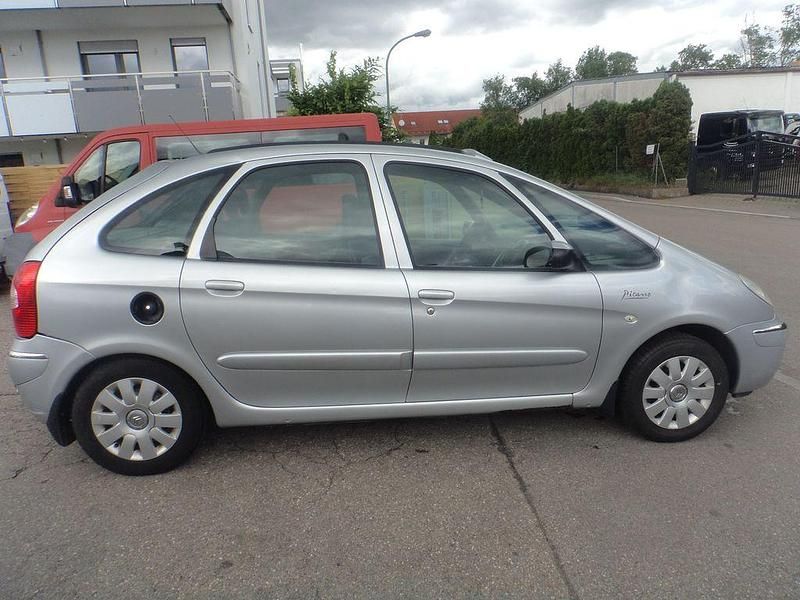 Gebraucht Citroën Xsara Picasso Exclusive 109 PS (80 kW) 2005 Grau Van / Kleinbus