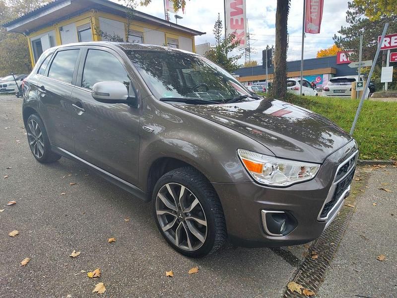 Braun Gebraucht 2015 Mitsubishi ASX Diamant Edition SUV | 11.000 € (Fairer Preis) - Bild 1/4