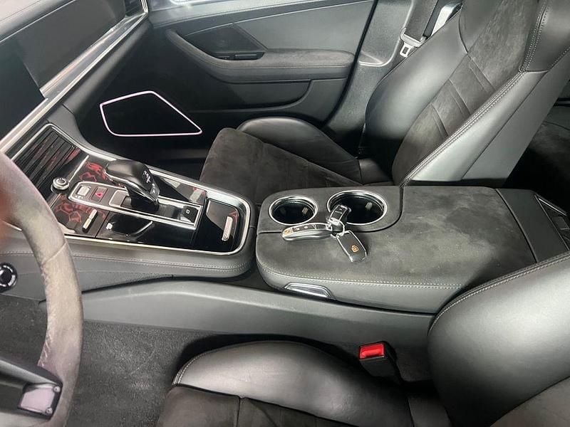 Gebraucht Porsche Panamera GTS Sport Turismo 480 PS (353 kW) 2021 Schwarz Limousine