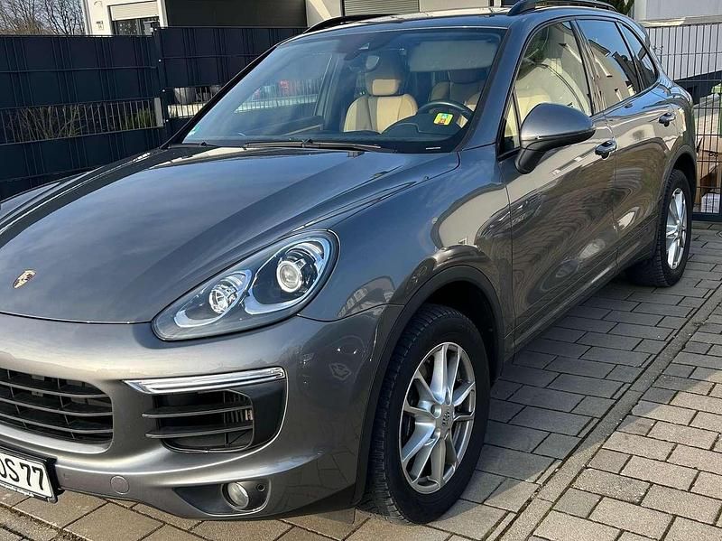 Gebraucht Porsche Cayenne 262 PS (192 kW) 2015 Grau SUV