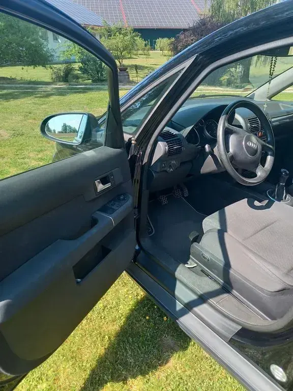 Gebraucht Audi A2 75 PS (55 kW) 2002 Schwarz Kleinwagen