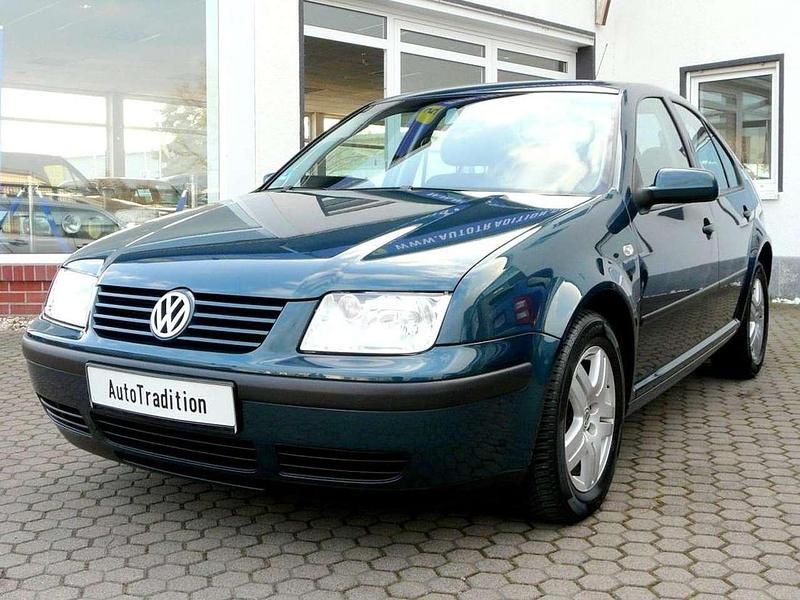 Gebraucht VW Bora Comfortline 105 PS (77 kW) 2004 Oceanicgrün perleffekt Limousine