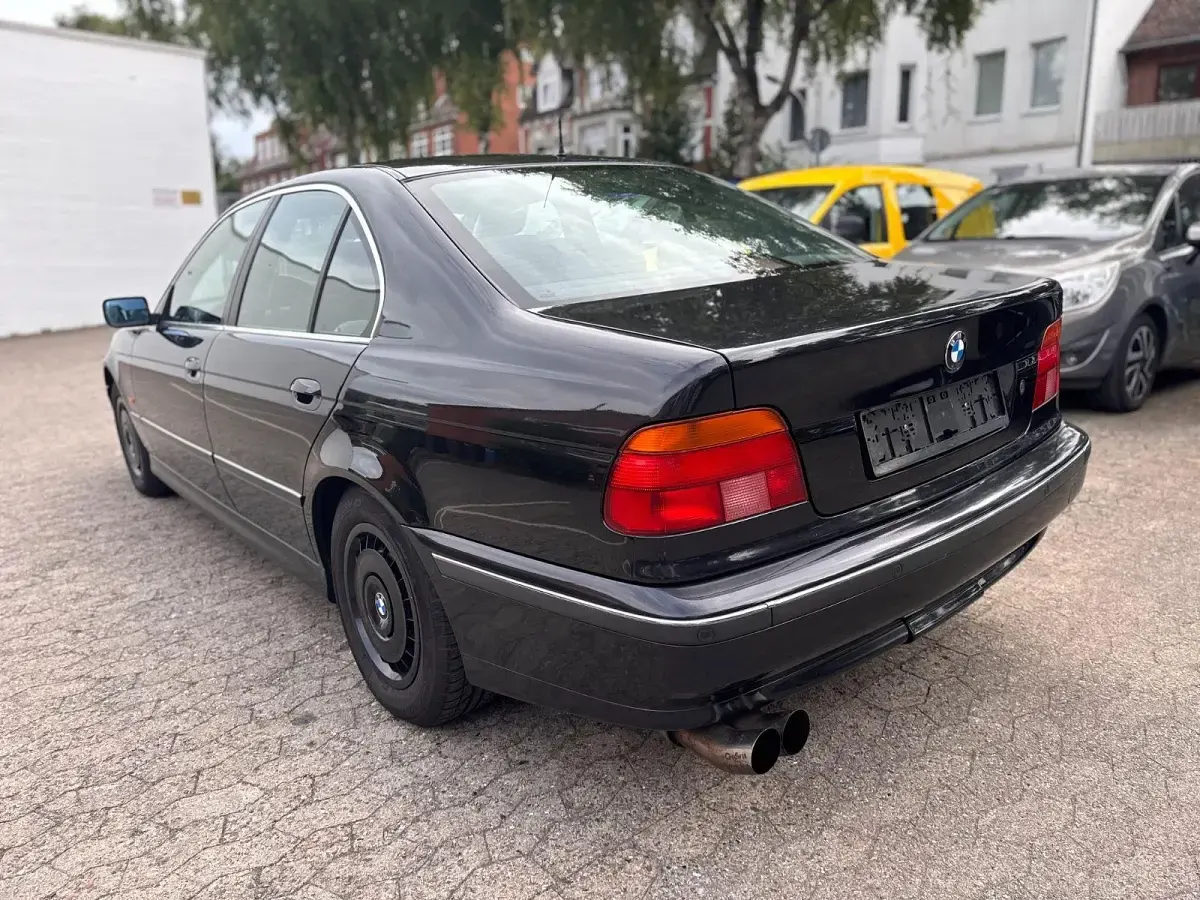 Brugt BMW 523 170 HK (125 kW) 1996 Sort Sedan
