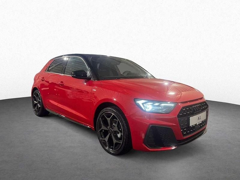 Neu Audi A1 S-Line 150 PS (110 kW) 2025 Progressivrot metallic Kleinwagen
