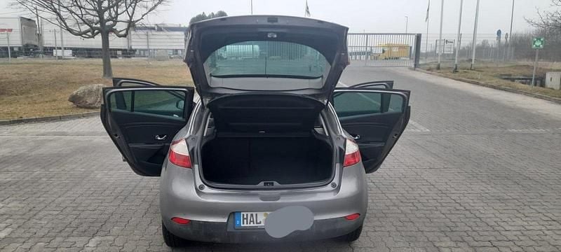 Gebraucht Renault Mégane Bose Edition 130 PS (95 kW) 2012 Silber Limousine