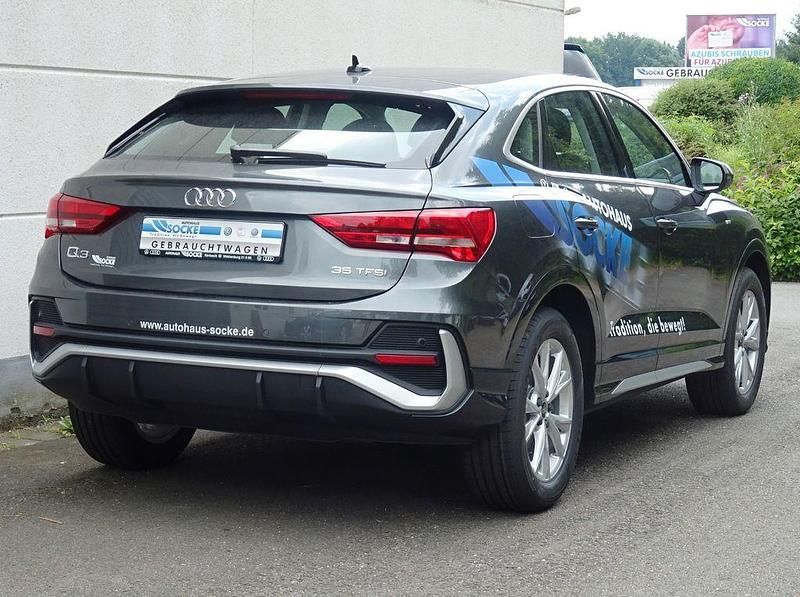 Gebraucht Audi Q3 Sportback Sport 150 PS (110 kW) 2021 Grau SUV
