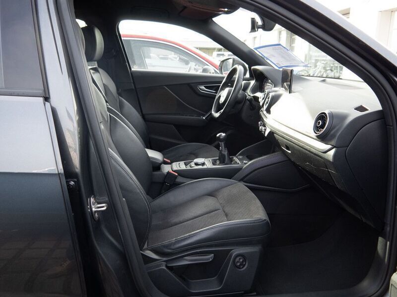 Gebraucht Audi Q2 Sport 150 PS (110 kW) 2017 Grau SUV