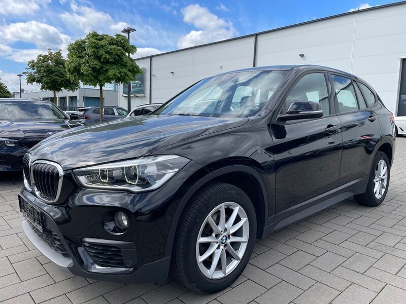 Schwarz Gebraucht 2019 BMW X1 SUV | 18.900 € (Fairer Preis) - Bild 1/4