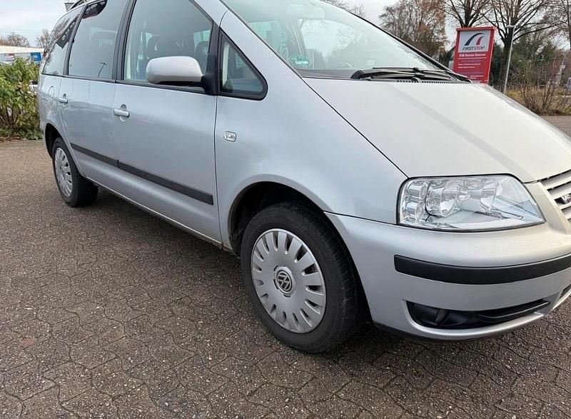 Gebraucht VW Sharan 204 PS (150 kW) 2002 Silber Van / Kleinbus