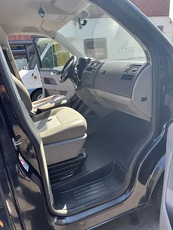 Gebraucht VW T5 102 PS (75 kW) 2012 Schwarz Van