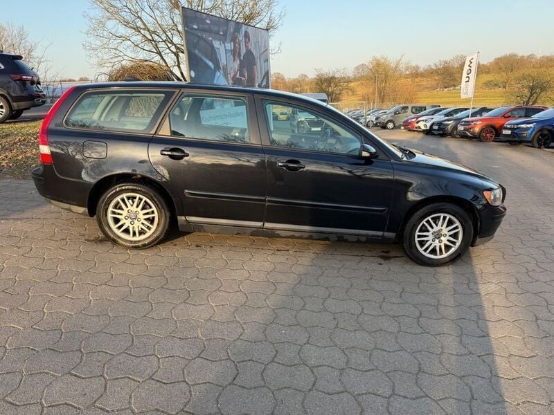 Gebraucht Volvo V50 Momentum 125 PS (91 kW) 2006 Schwarz Kombi