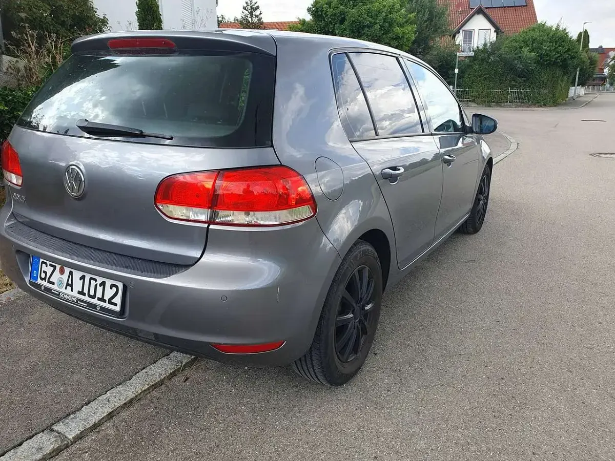 Gebraucht VW Golf VI Trendline 80 PS (58 kW) 2008 Grau Kleinwagen