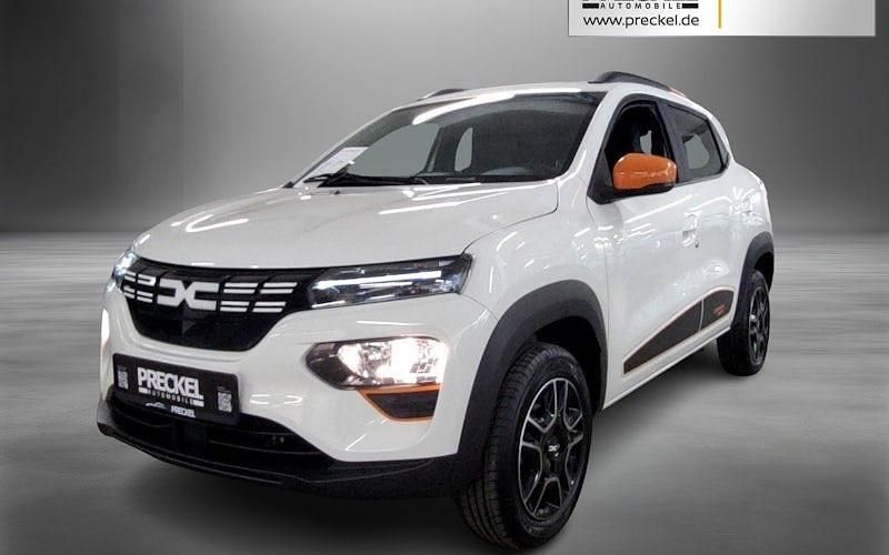 Kaolin weiß Gebraucht 2023 Dacia Spring Essentiel Kleinwagen | 12.870 € (Fairer Preis) - Bild 1/4
