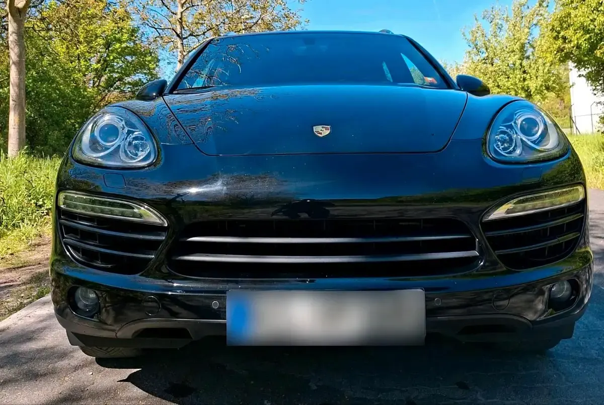 Second-hand Porsche Cayenne 245 CP (180 kW) 2011 Negru SUV