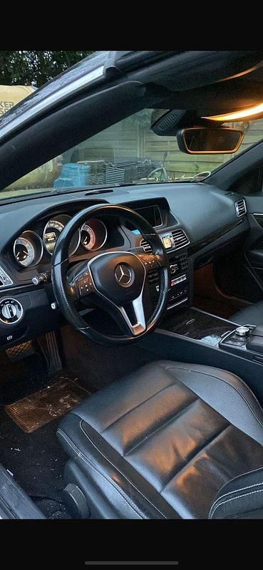 Schwarz Gebraucht 2014 Mercedes E220 Cabrio | 14.800 € (Fairer Preis) - Bild 1/4