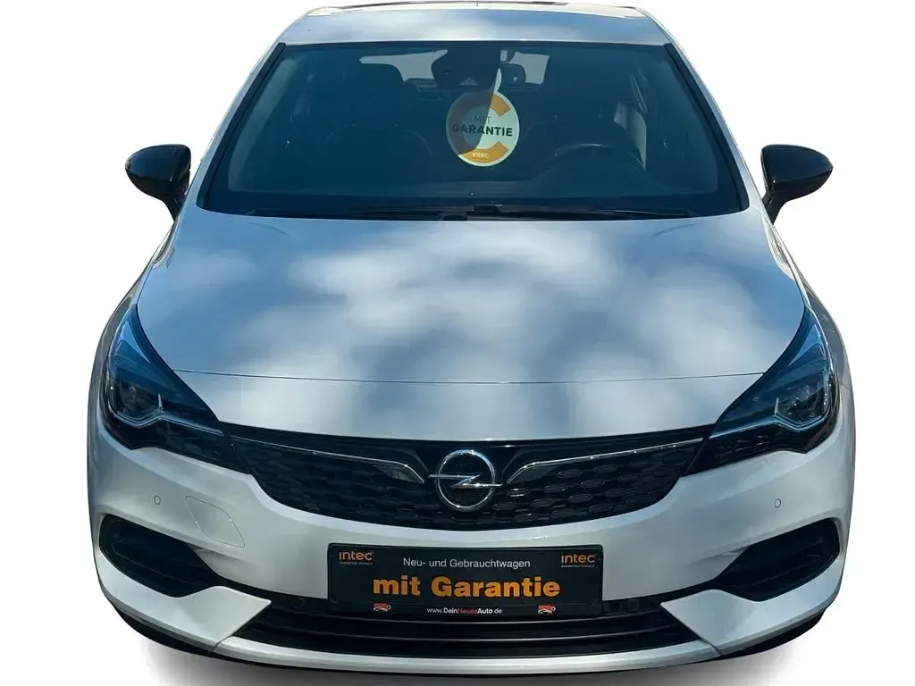 Gebraucht Opel Astra Design Edition 131 PS (96 kW) 2021 Weiß Limousine
