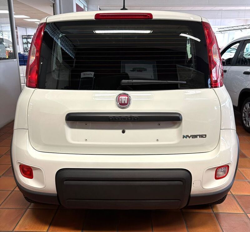 Gebraucht Fiat Panda 69 PS (50 kW) 2023 Weiß Kleinwagen