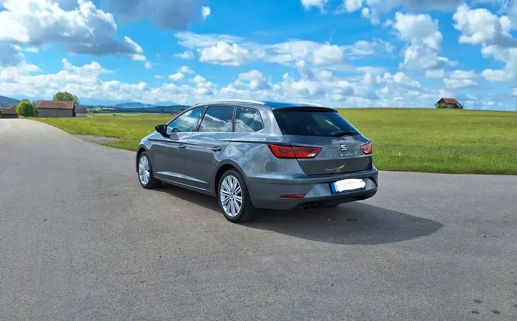 Gebraucht Seat Leon ST XCELLENCE 125 PS (91 kW) 2017 Grau Kombi