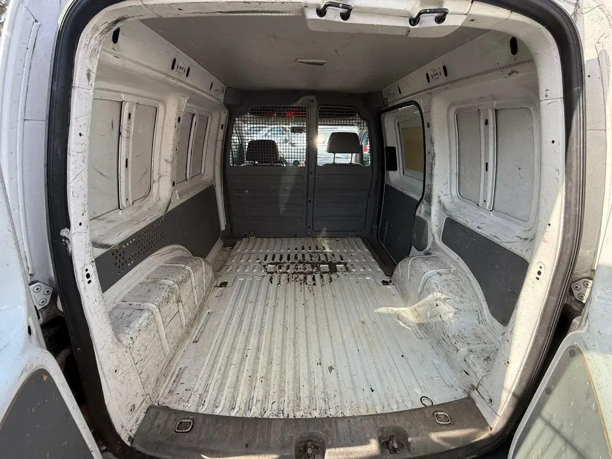Gebraucht VW Caddy 69 PS (50 kW) 2008 Weiß Van / Kleinbus