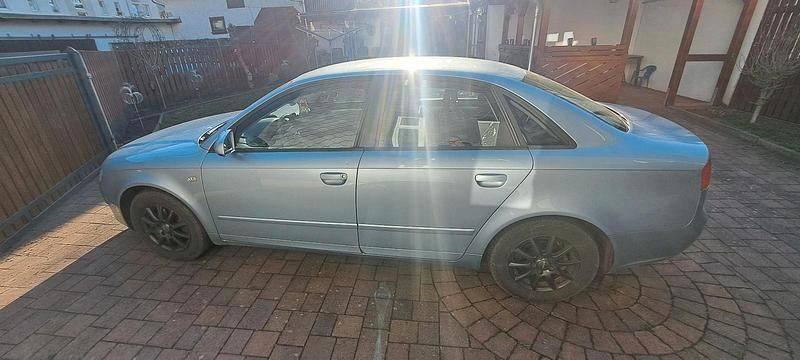 Gebraucht Audi A4 130 PS (95 kW) 2004 Blau Limousine