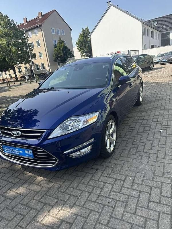 Blau Gebraucht 2014 Ford Mondeo Titanium Kombi | 8.999 € (Guter Preis) - Bild 1/4