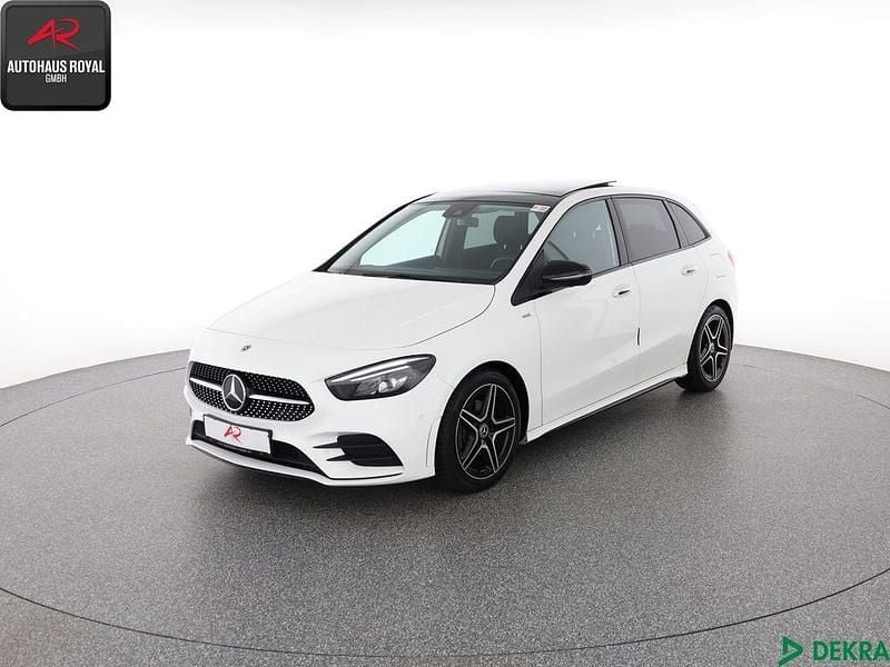 Polarweiss Gebraucht 2020 Mercedes B200 AMG Van / Kleinbus | 25.880 € (Fairer Preis) - Bild 1/4