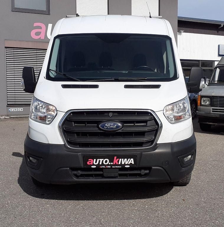 Gebraucht Ford Transit Trend 131 PS (96 kW) 2020 Weiß Limousine