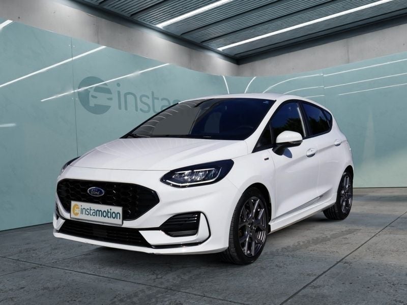 Weiß Gebraucht 2022 Ford Fiesta ST-Line Kleinwagen | 16.280 € (Guter Preis) - Bild 1/3