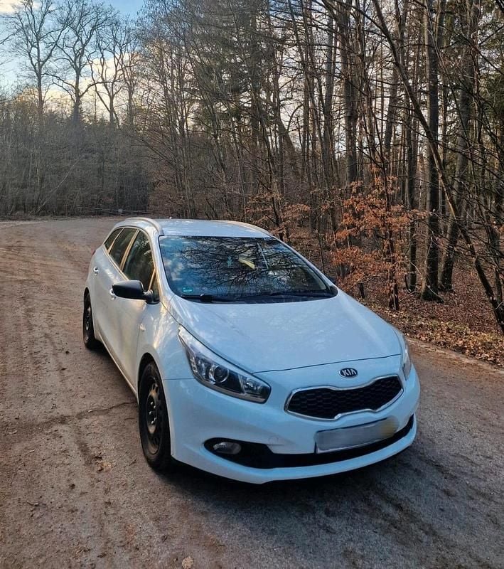 Gebraucht Kia Ceed GT 90 PS (66 kW) 2013 Weiß Kombi