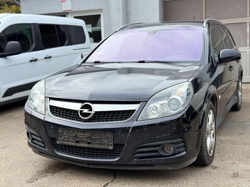 Gebraucht Opel Vectra Edition+ 150 PS (110 kW) 2009 Schwarz Kombi