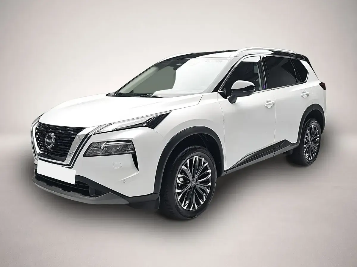 Gebraucht Nissan X-Trail N-Connecta 163 PS (119 kW) 2025 SUV