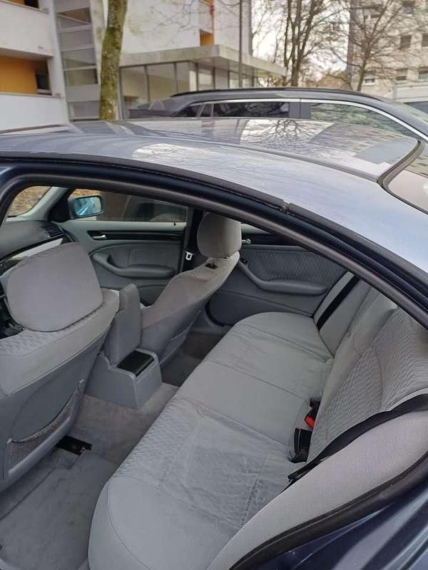 Gebraucht BMW 318 118 PS (86 kW) 2000 Blau Limousine