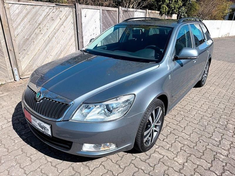 Gebraucht Skoda Octavia 105 PS (77 kW) 2013 Grau Limousine