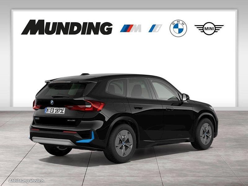 Gebraucht BMW iX1 Performance 230 kW (313 PS) 2023 Schwarz SUV