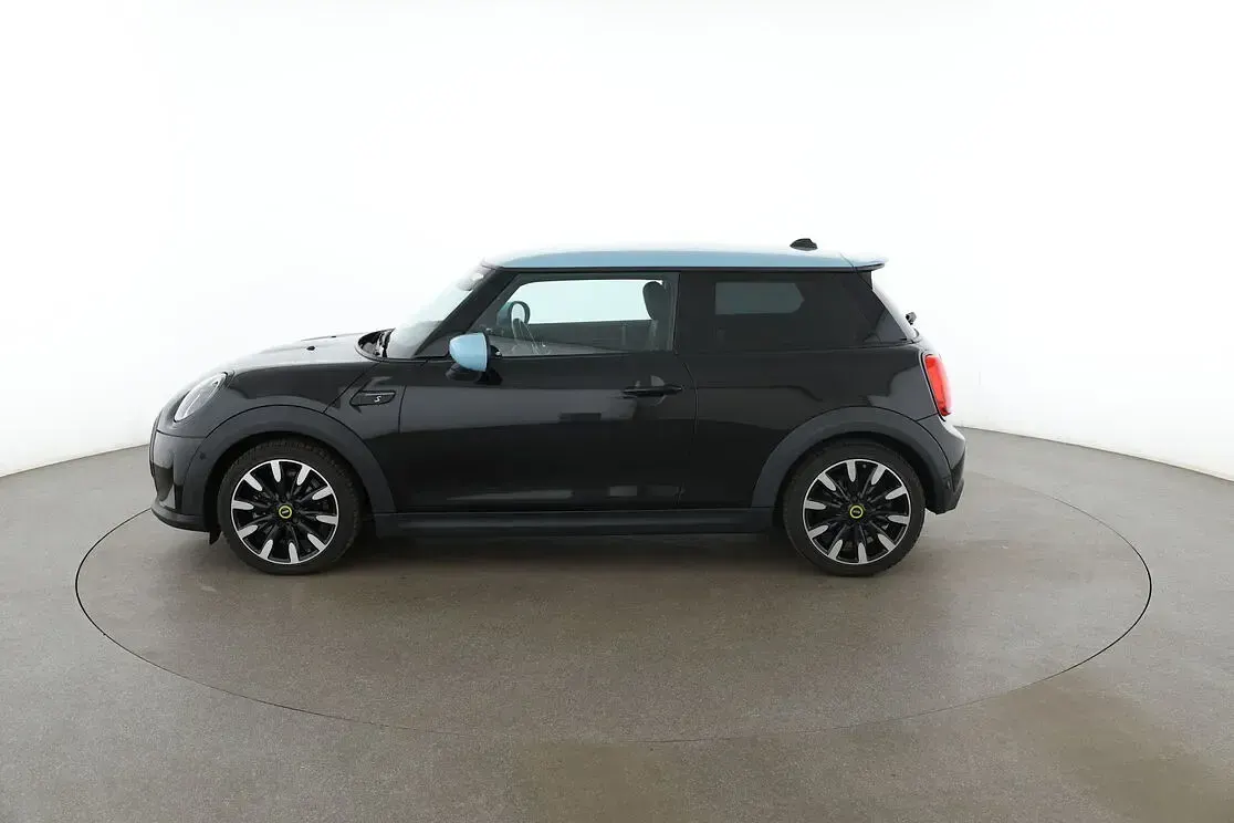 Gebraucht Mini Cooper SE Classic 135 kW (184 PS) 2021 Schwarz Kleinwagen