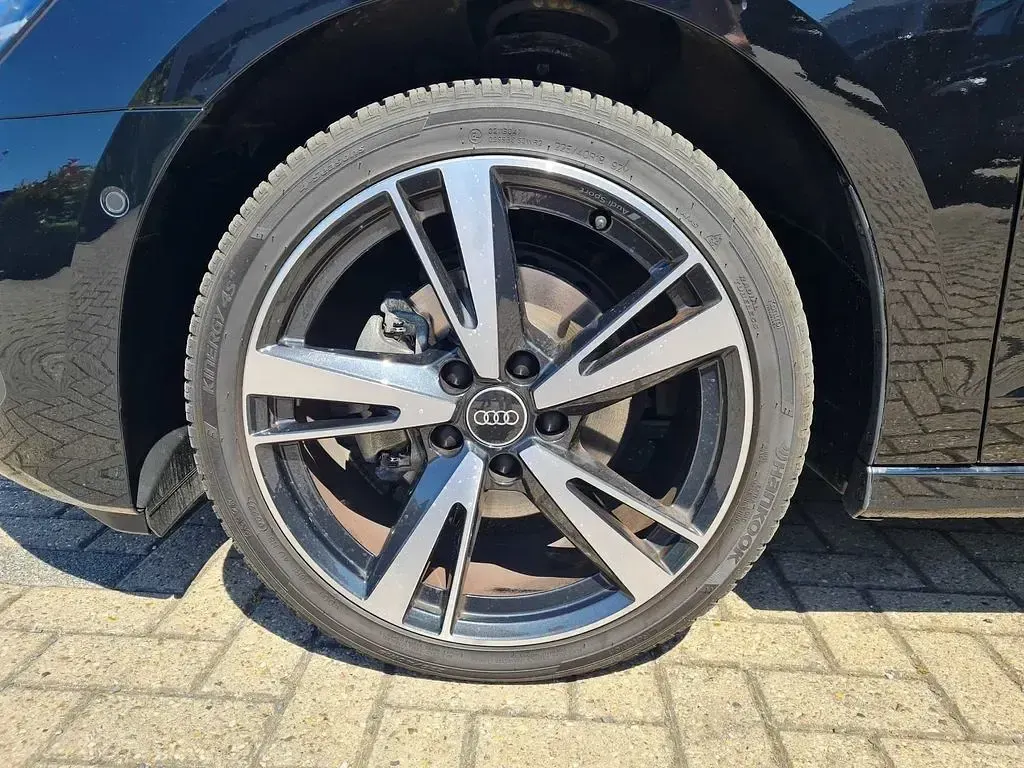 Gebraucht Audi A3 Sport 150 PS (110 kW) 2022 Mythosschwarz metallic (schwarz) Limousine