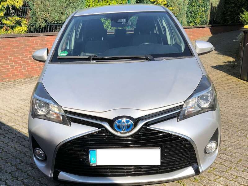 Verkauft Toyota Yaris Hybrid , gebraucht 2016, 79.000 km in Rheinbach, DE