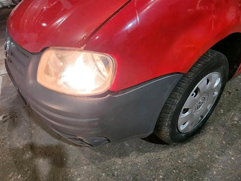 Gebraucht VW Caddy 90 PS (66 kW) 2011 Rot Van / Kleinbus