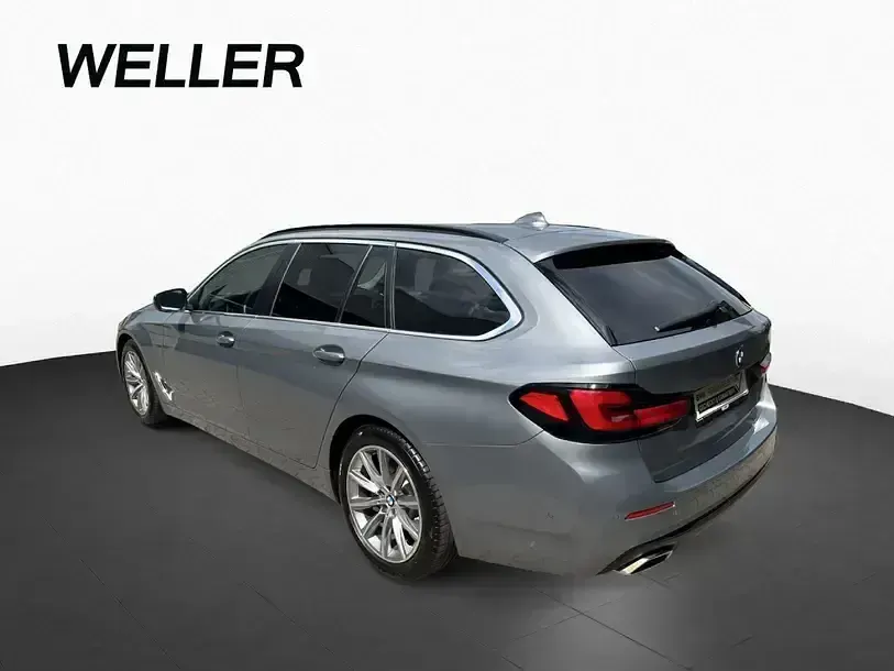 Gebraucht BMW 520 Performance 190 PS (139 kW) 2024 Grau Limousine