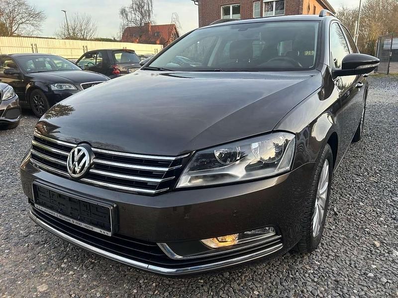 Black oak brown Gebraucht 2014 VW Passat Kombi | 10.850 € (Fairer Preis) - Bild 1/4