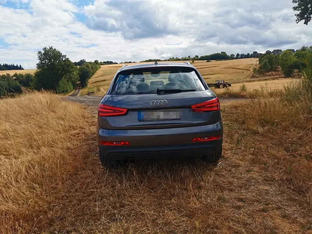 Gebraucht Audi Q3 Ambiente 150 PS (110 kW) 2014 Grau SUV