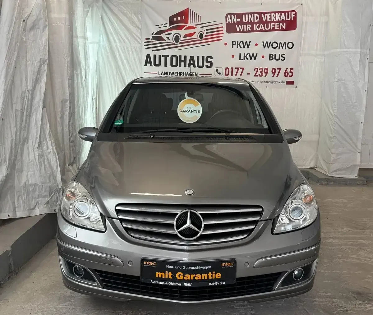 Gebraucht Mercedes B200 136 PS (100 kW) 2006 Grau Van / Kleinbus