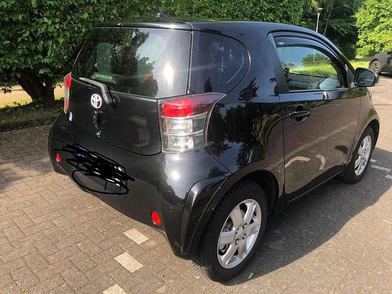 Gebraucht Toyota iQ 68 PS (50 kW) 2009 Kleinwagen