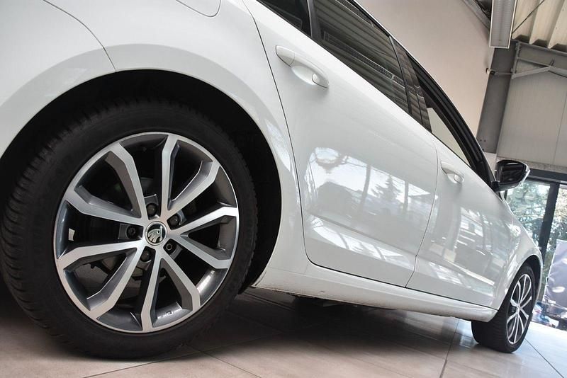 Gebraucht Skoda Octavia Drive 116 PS (85 kW) 2017 Weiß Kombi