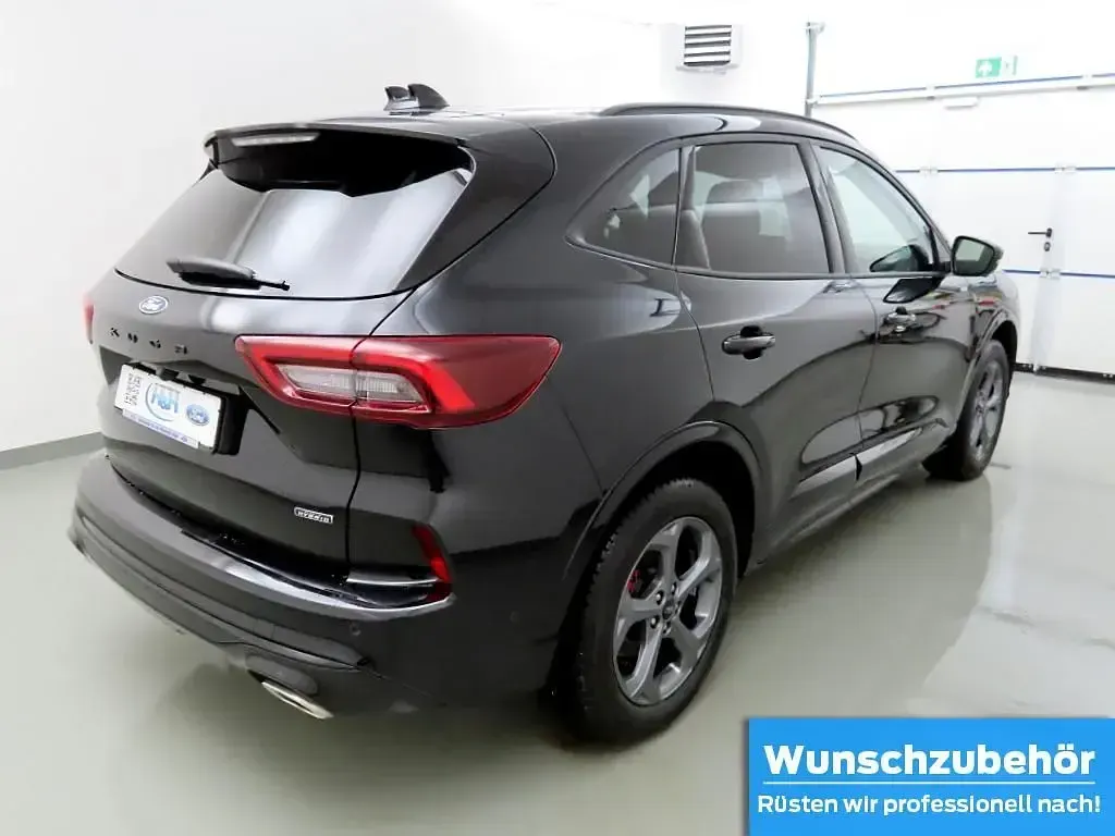 Gebraucht Ford Kuga ST-Line X 242 PS (177 kW) 2024 Schwarz SUV