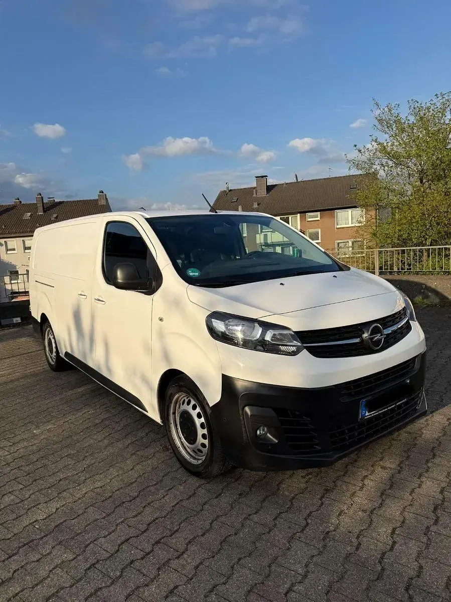 Używany Opel Vivaro 122 KM (89 kW) 2020 Biały Minivan