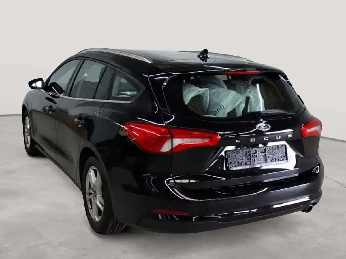 Gebraucht Ford Focus Cool & Connect 120 PS (88 kW) 2021 Obsidianschwarz metallic Kombi