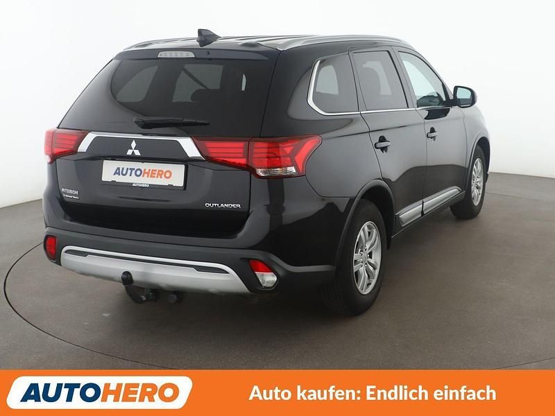 Gebraucht Mitsubishi Outlander Diamant Edition 150 PS (110 kW) 2019 Schwarz SUV