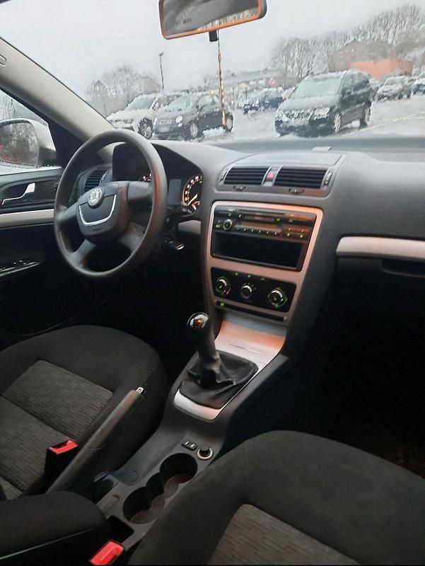 Gebraucht Skoda Octavia 160 PS (117 kW) 2010 Kombi